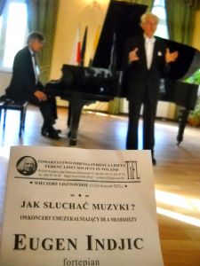 <b>159 koncert dla młodzieży „Jak słuchać Muzyki?”</b> 21.10.2014 w Sali Starostwa Powiatowego w Trzebnicy. Fot. Anna Jełłaczyc.